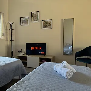 Private One Bedroom Close To Airport In Apartamento