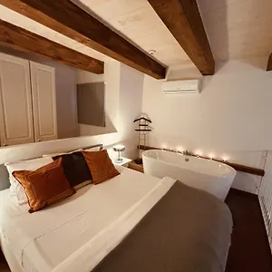  Apartament Casa Cara